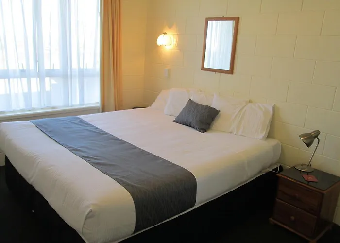 Shortland Court Motel