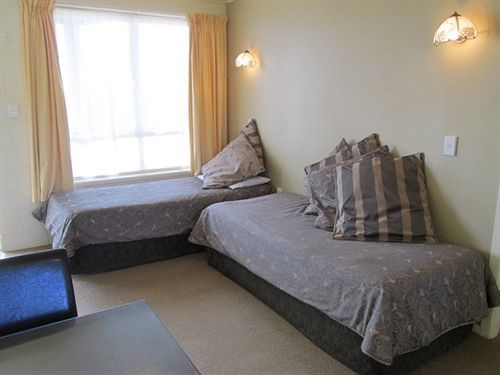 Motel Shortland Court 4*